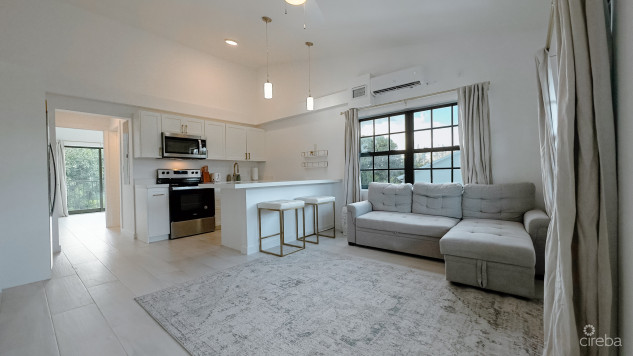 1BED CONDO WEST BAY SIENA GARDENS