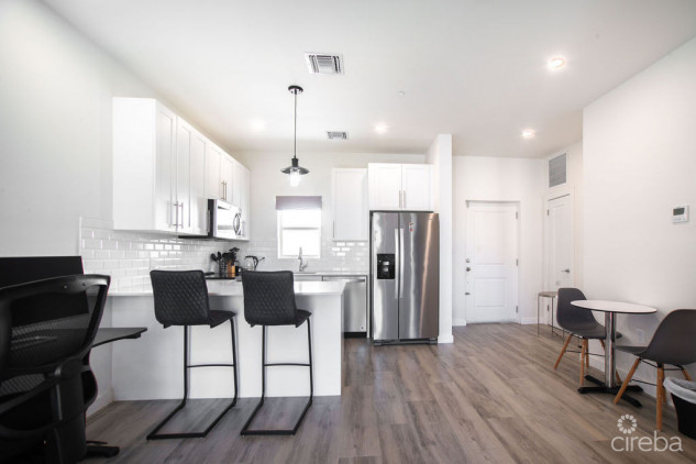 19 NORTH UNIT 315 - WITH LAKE VIEW