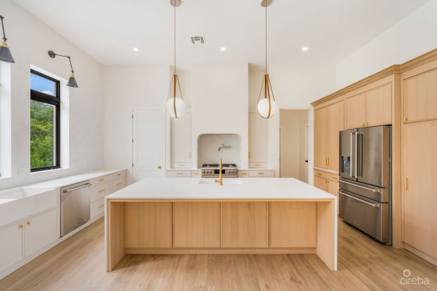 BEL AIR DR, SOUTH SOUND - CUSTOM NEW BUILD