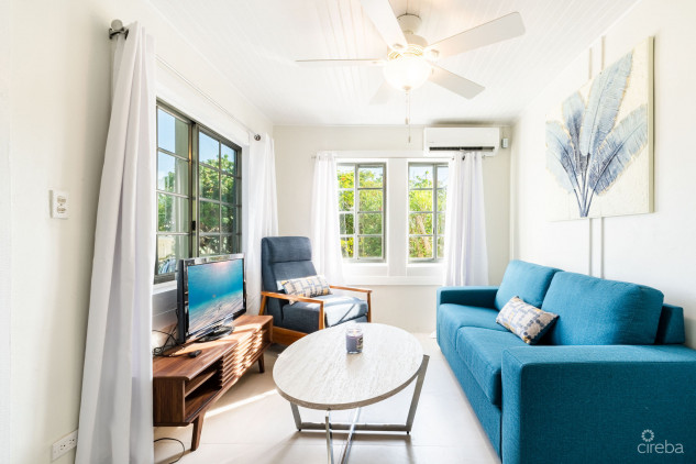 CHARMING OCEANVIEW COTTAGE EXPANSIVE 0.89 ACRE LOT