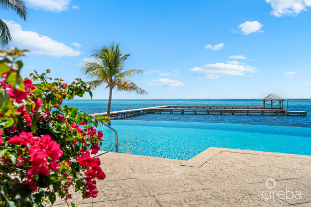 PIRATES LAIR 10 - SOUTH SOUND OCEANFRONT TOWNHOME