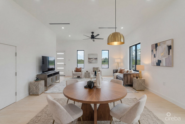 2 BEDROOM, 2.5 BATHROOM DUPLEX IN LOOKOUT GARDEN