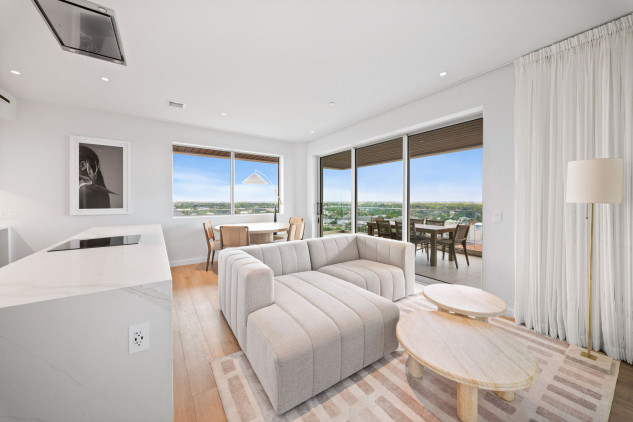One|gt Unit 728 Arise Suite - 2 Bed + 2 Bath