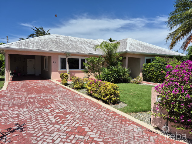 TROPICAL GARDEN HOME & APT